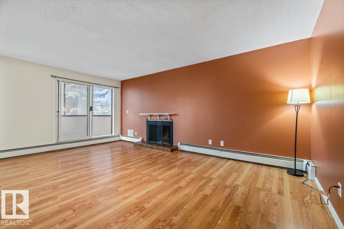 Property photograph 13 for MLS E4514765