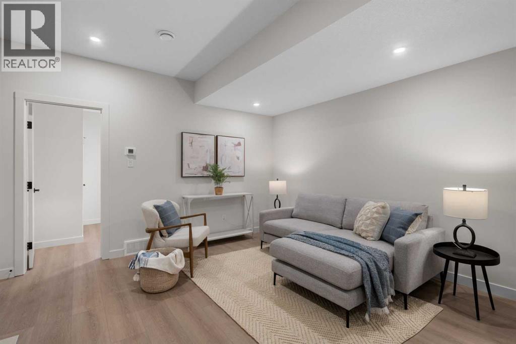 7712 36 Avenue NW, Calgary — photo 31