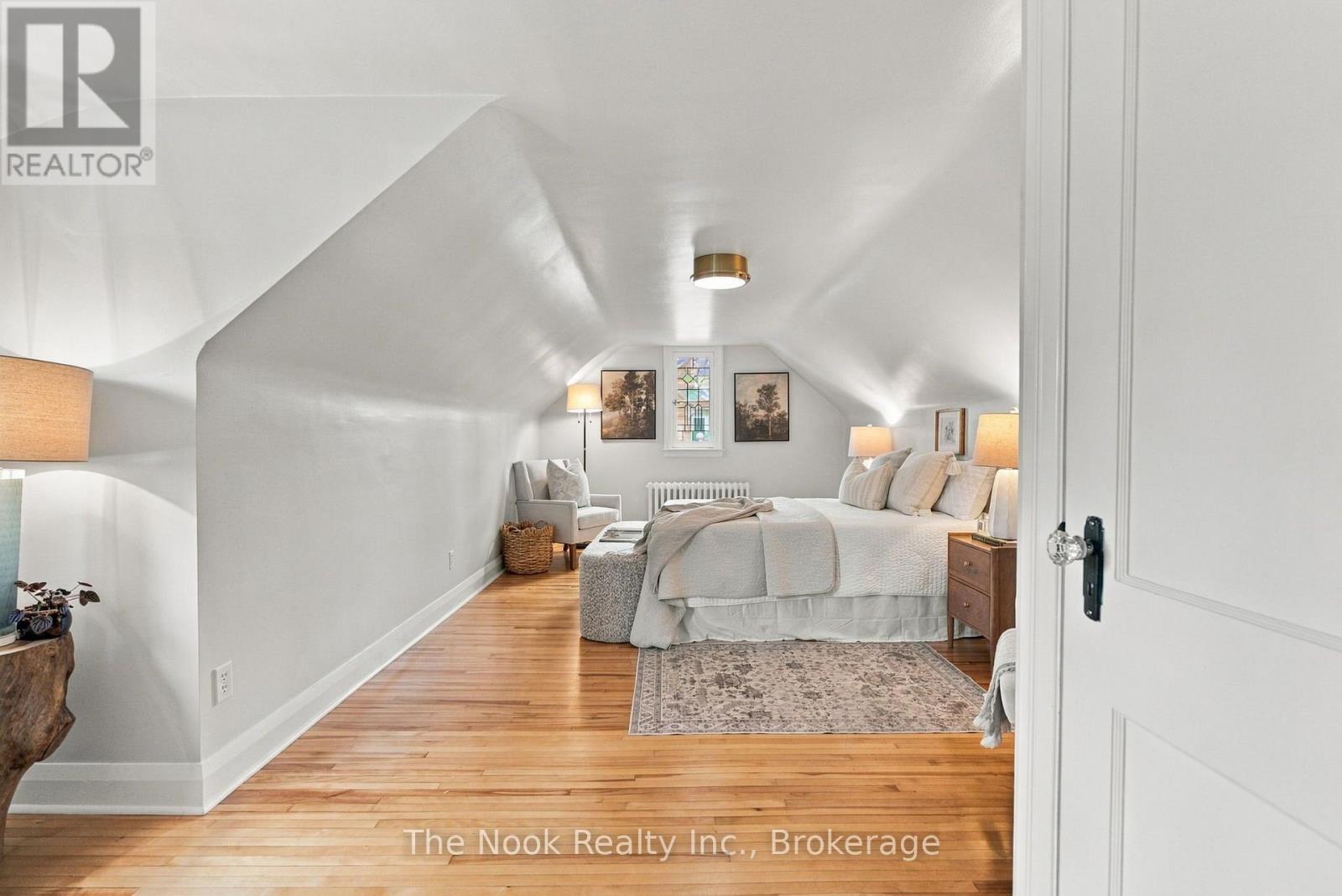 580 HOMEWOOD AVENUE - 24