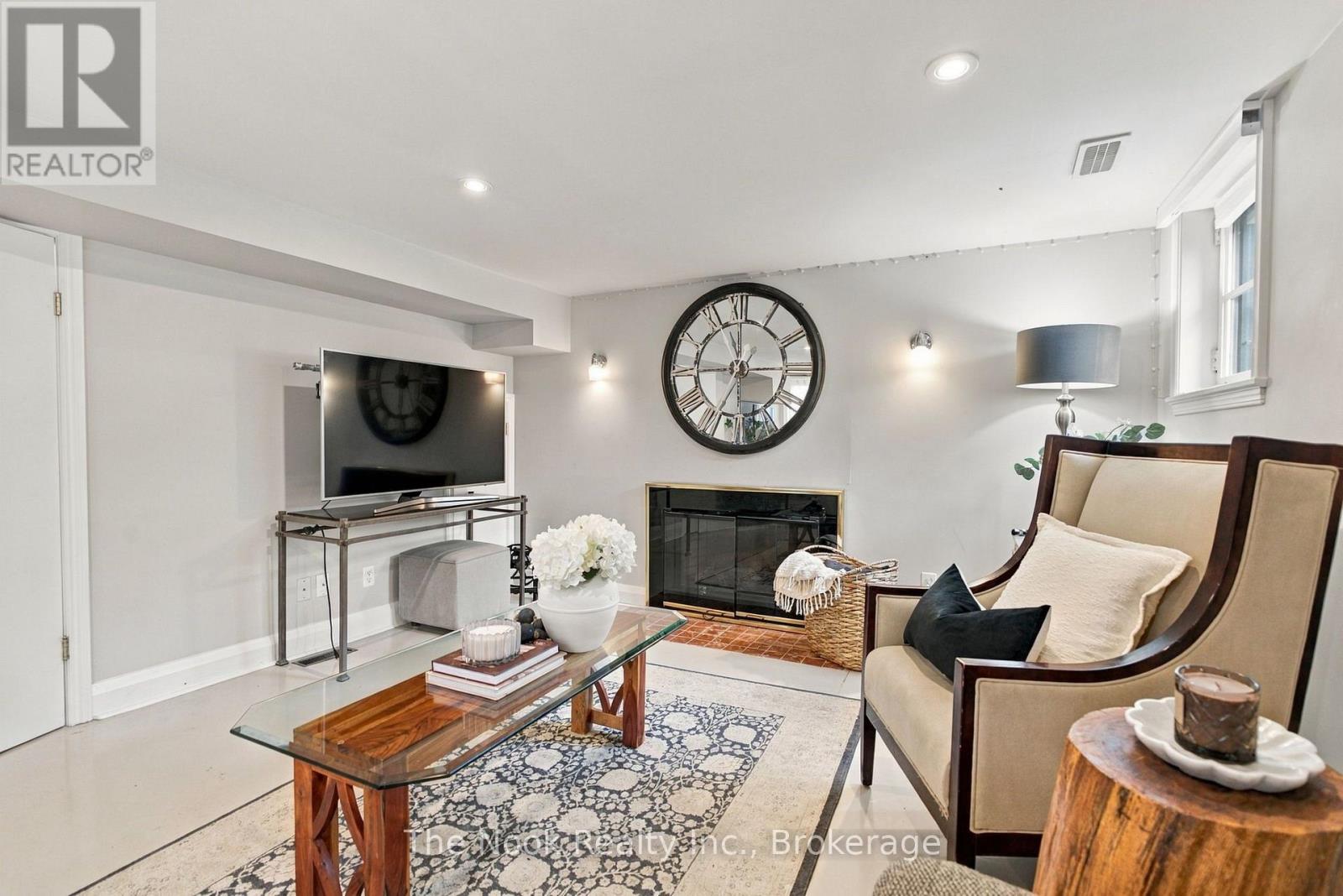 580 HOMEWOOD AVENUE - 32