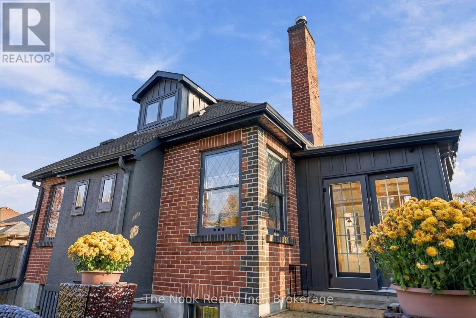 580 HOMEWOOD AVENUE - 40