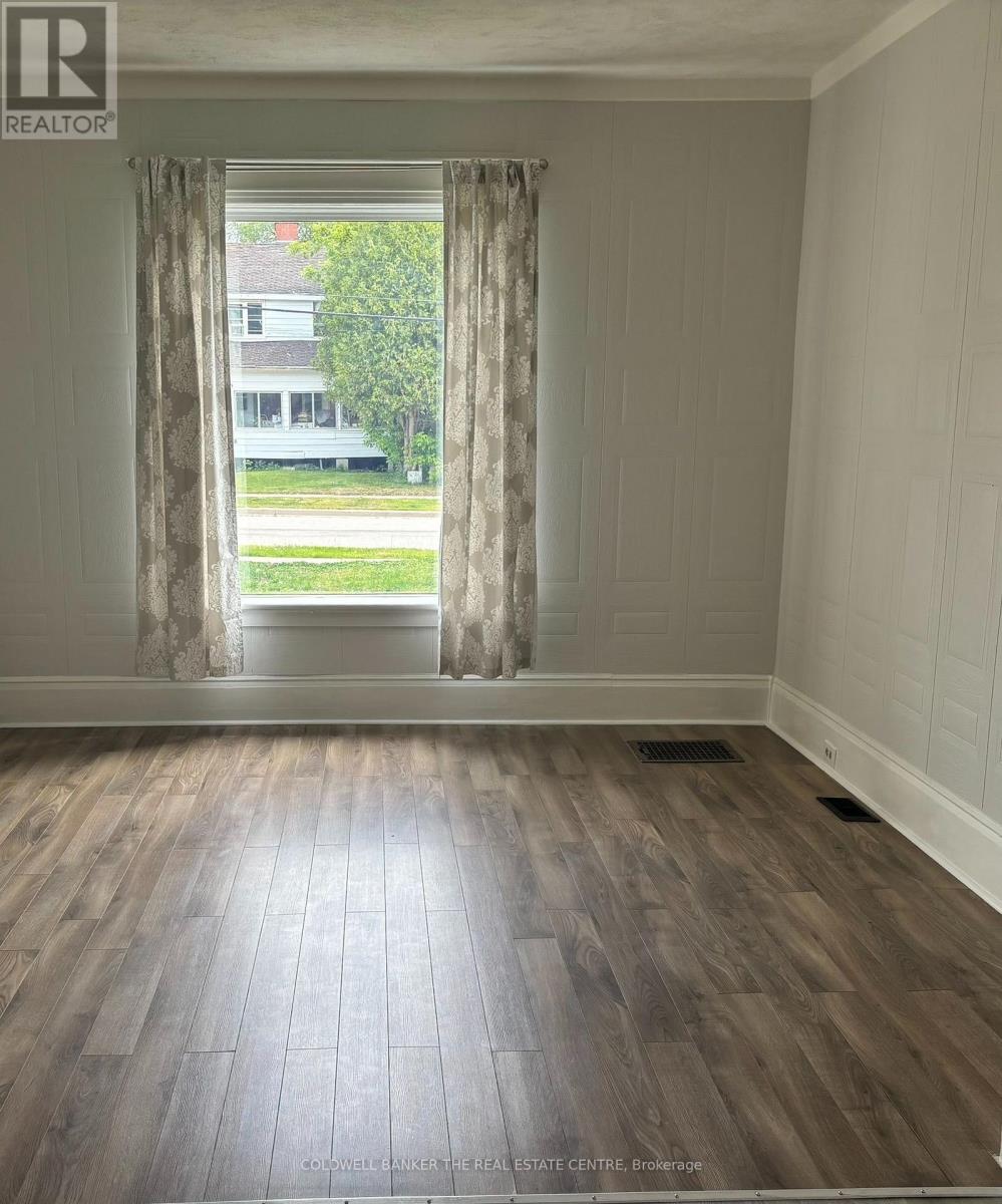 439 SECOND AVENUE E, North Bay (Central) — photo 10