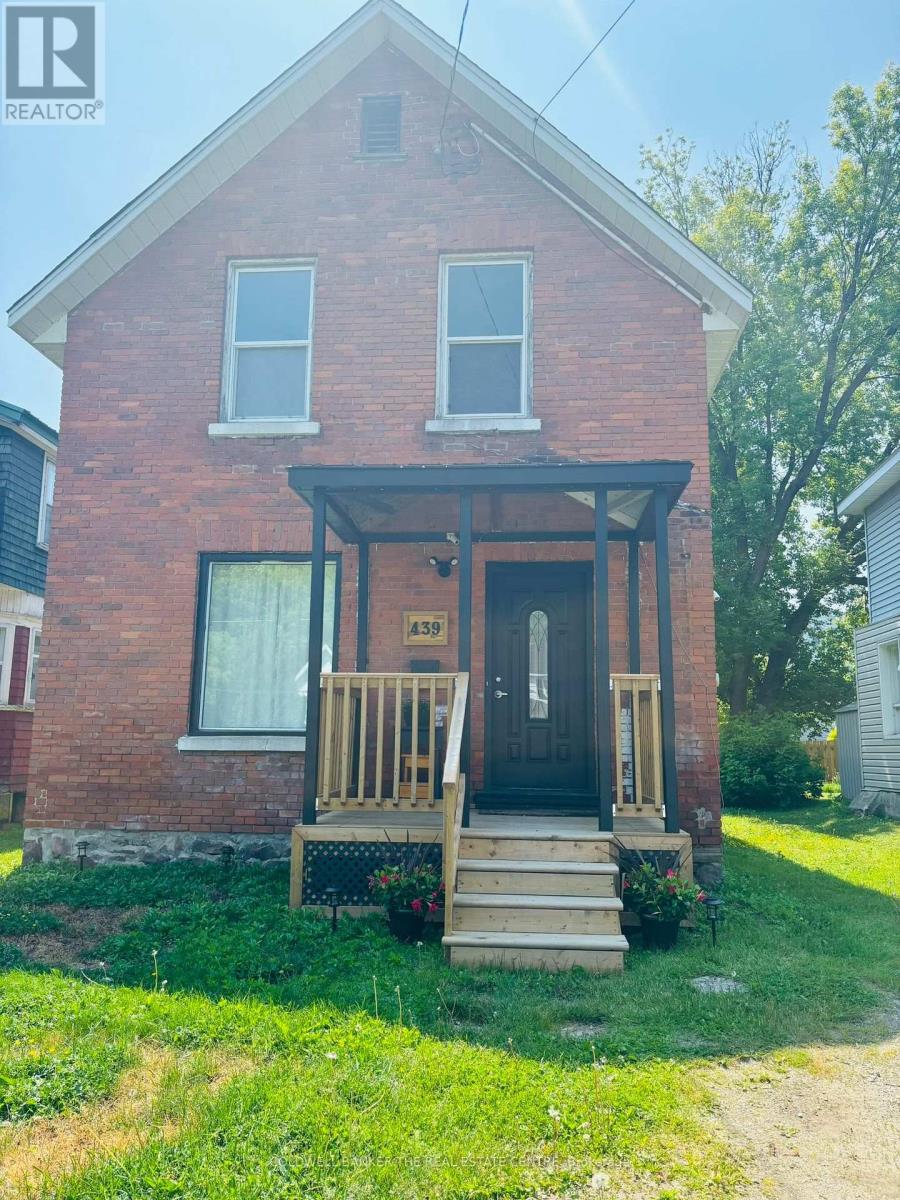 439 SECOND AVENUE E, North Bay (Central) — photo 2