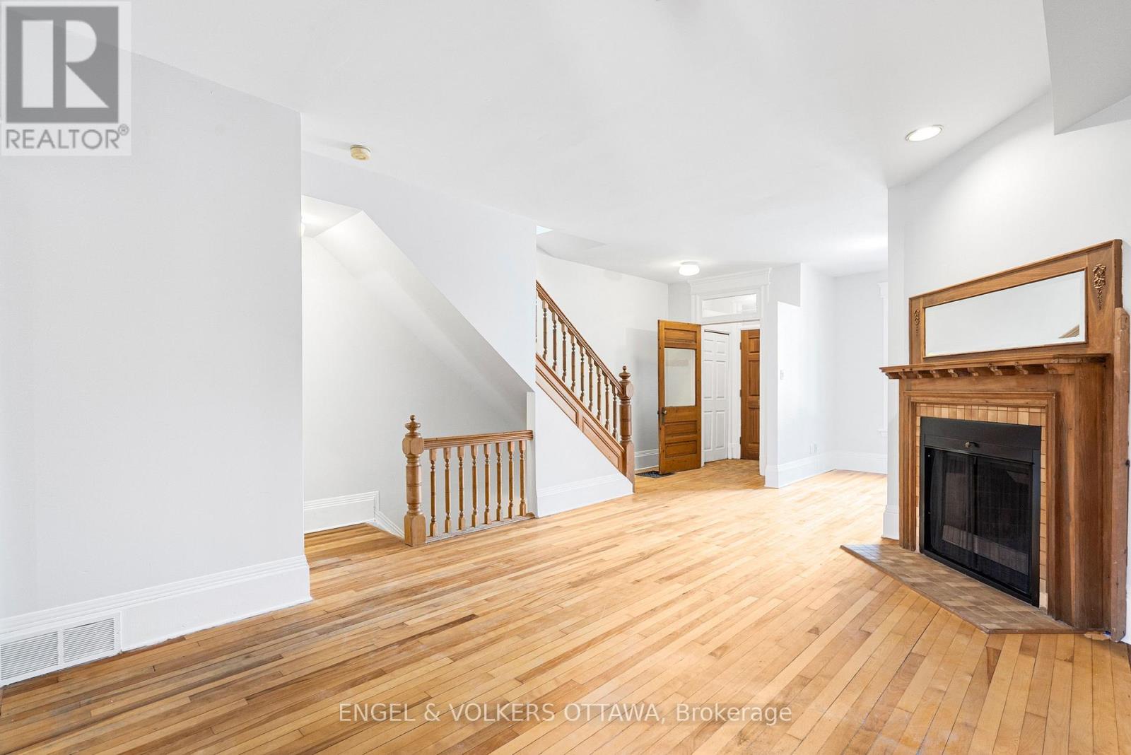 164 THIRD AVENUE, Ottawa — photo 9