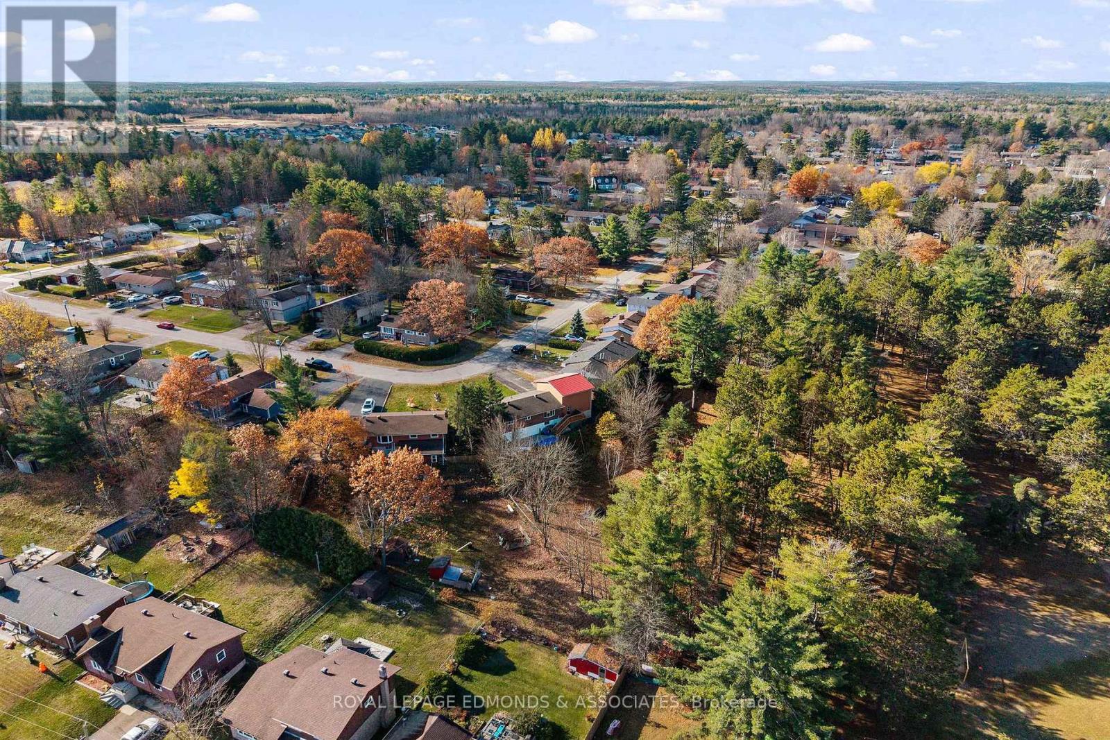 22 ROY STREET, Petawawa — photo 4