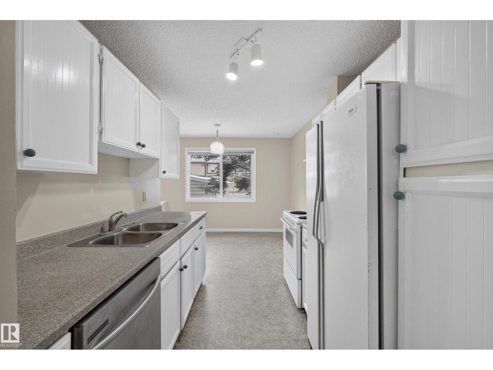 181 TUDOR LN NW, Edmonton — photo 13