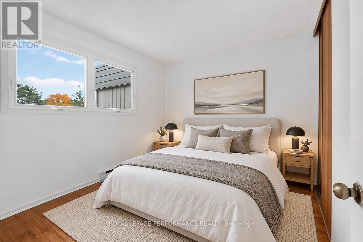 23 - 52 Compata Way