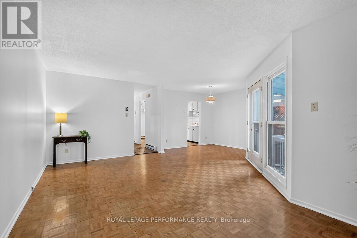 23 - 52 Compata Way
