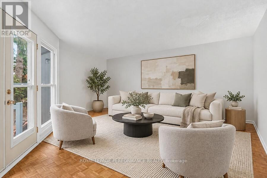23 - 52 Compata Way