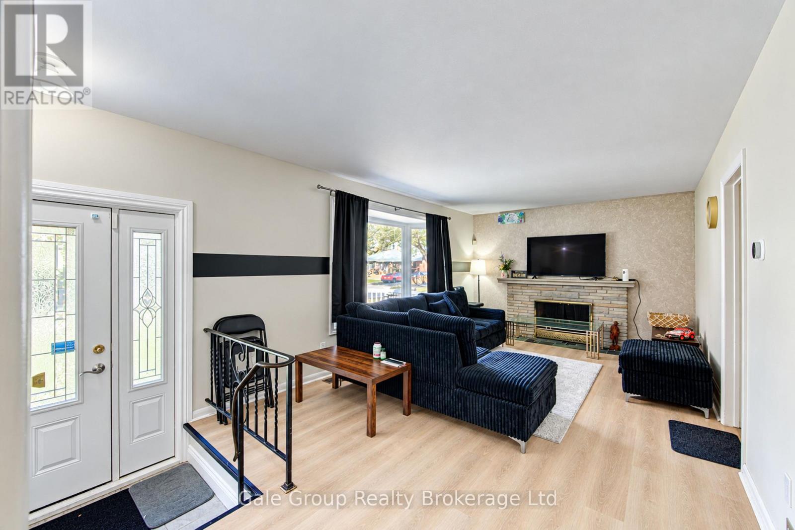 53 MADEIRA DRIVE, London East (East D) — photo 11