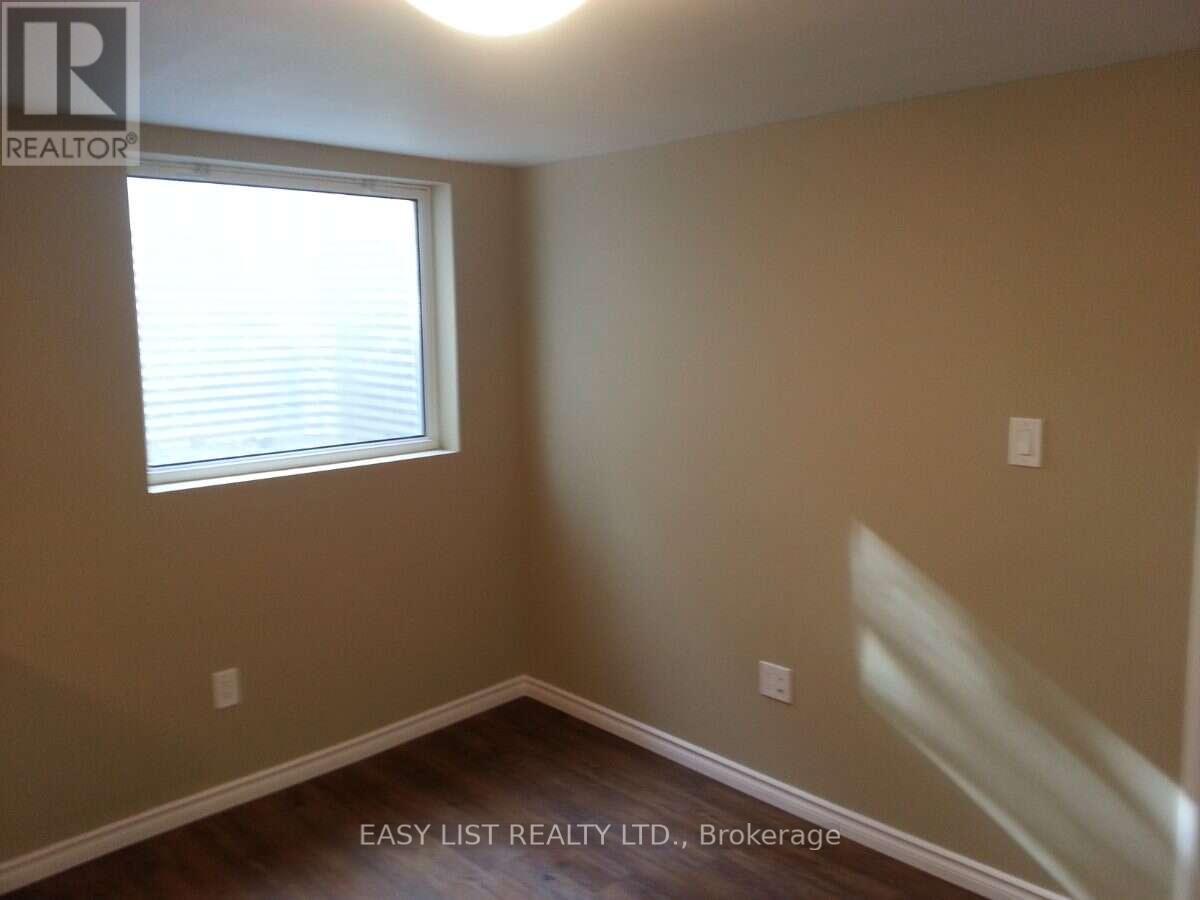 2 Inglis Avenue, Clarington, ON photo 6
