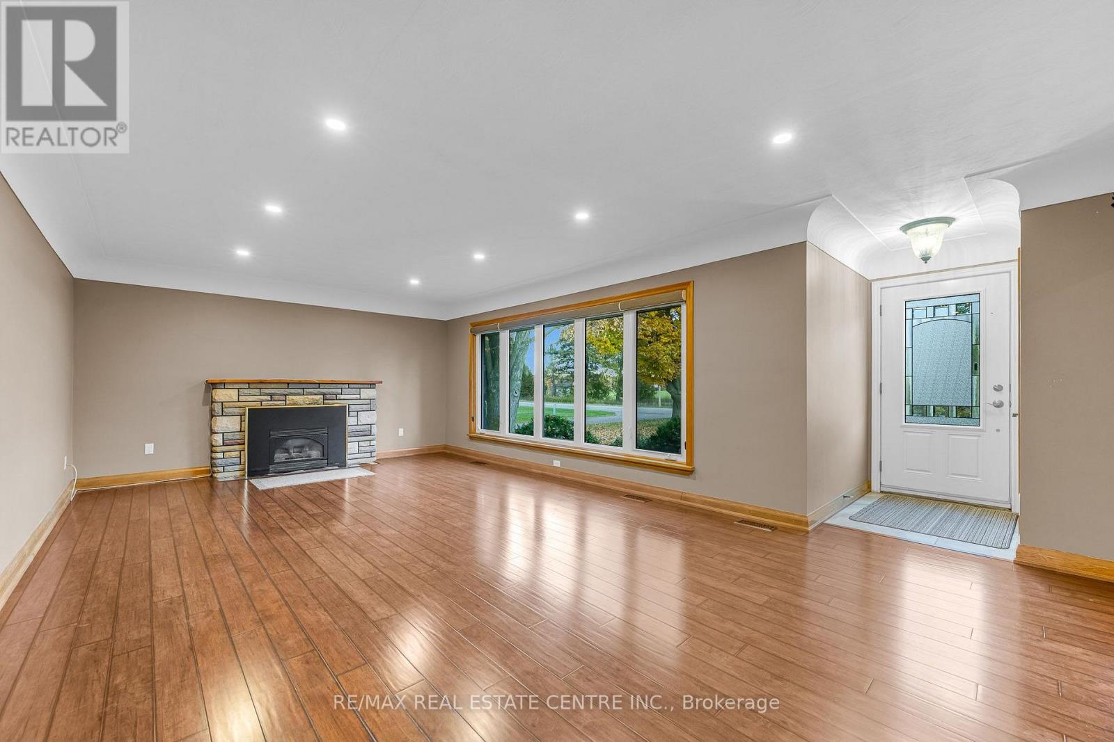 2347 GUYATT ROAD, Hamilton — photo 2
