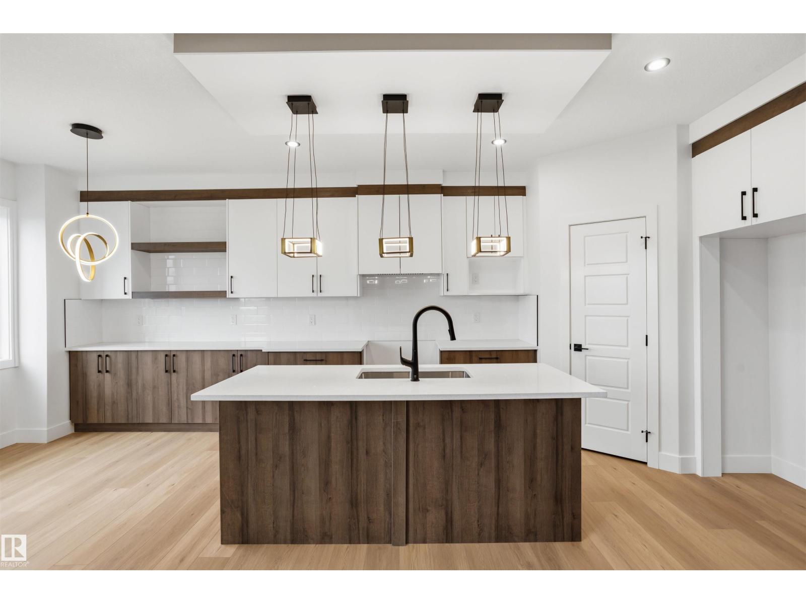 8530 223A ST NW, photo 9 of 36