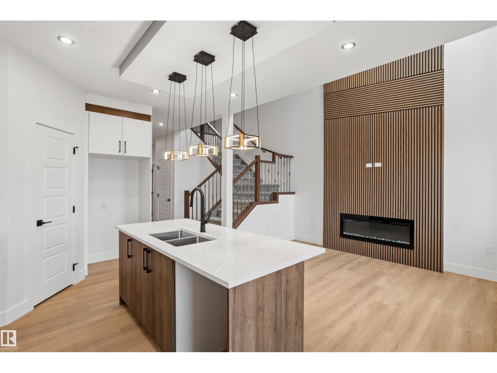 8530 223A ST NW, photo 19 of 36