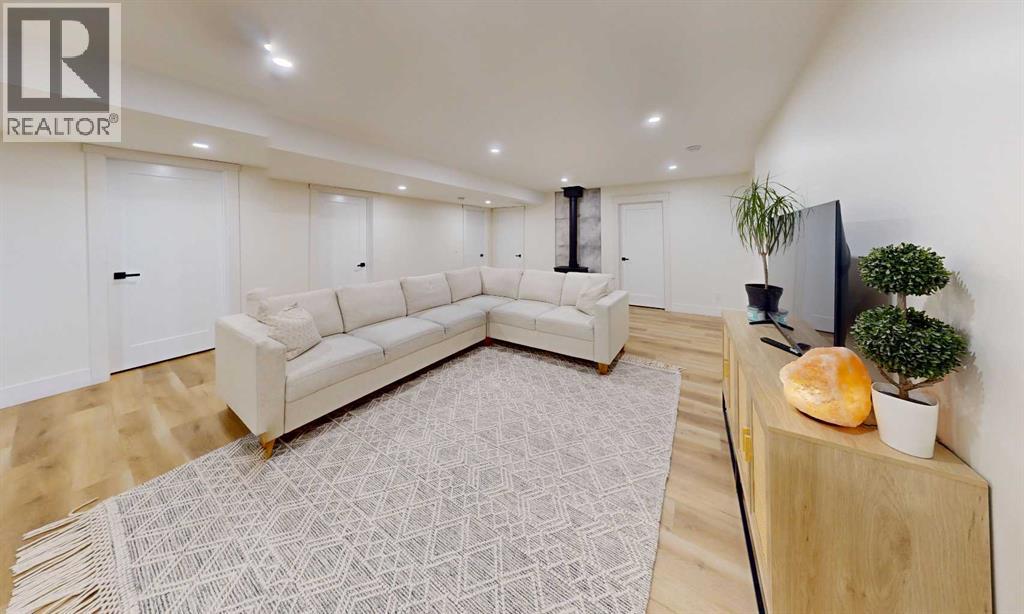 Property photograph 32 for MLS A2355564