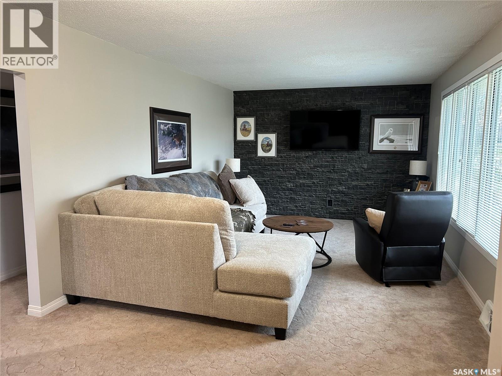 121 Moir DRIVE, Oxbow — photo 3