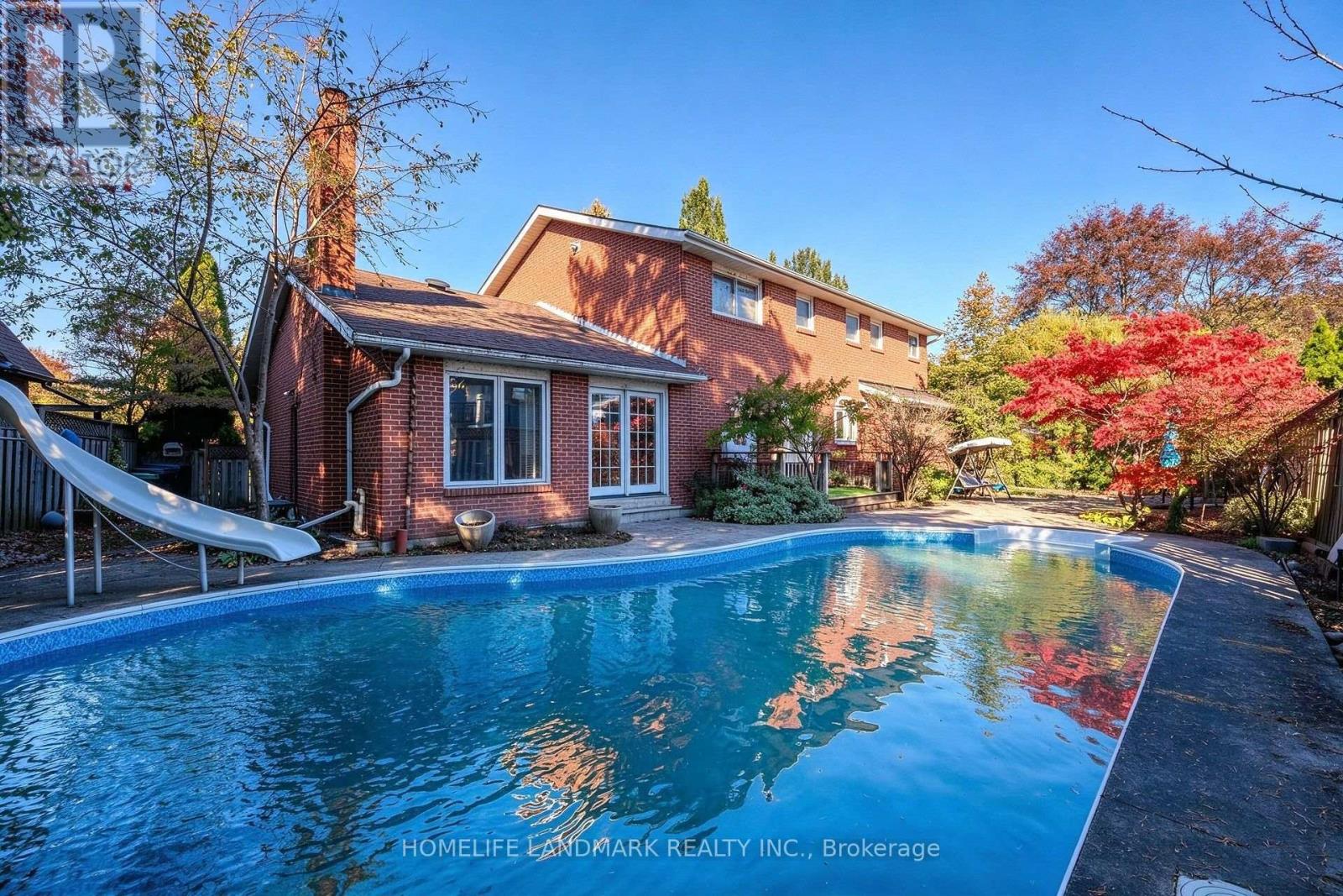 15 TOFINO CRESCENT - 45