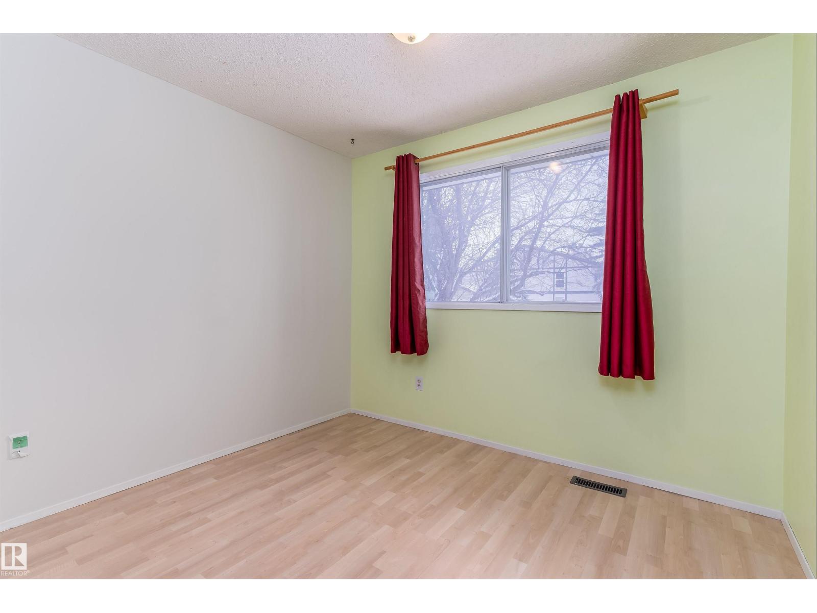 11125 19 AV NW, Edmonton — photo 25