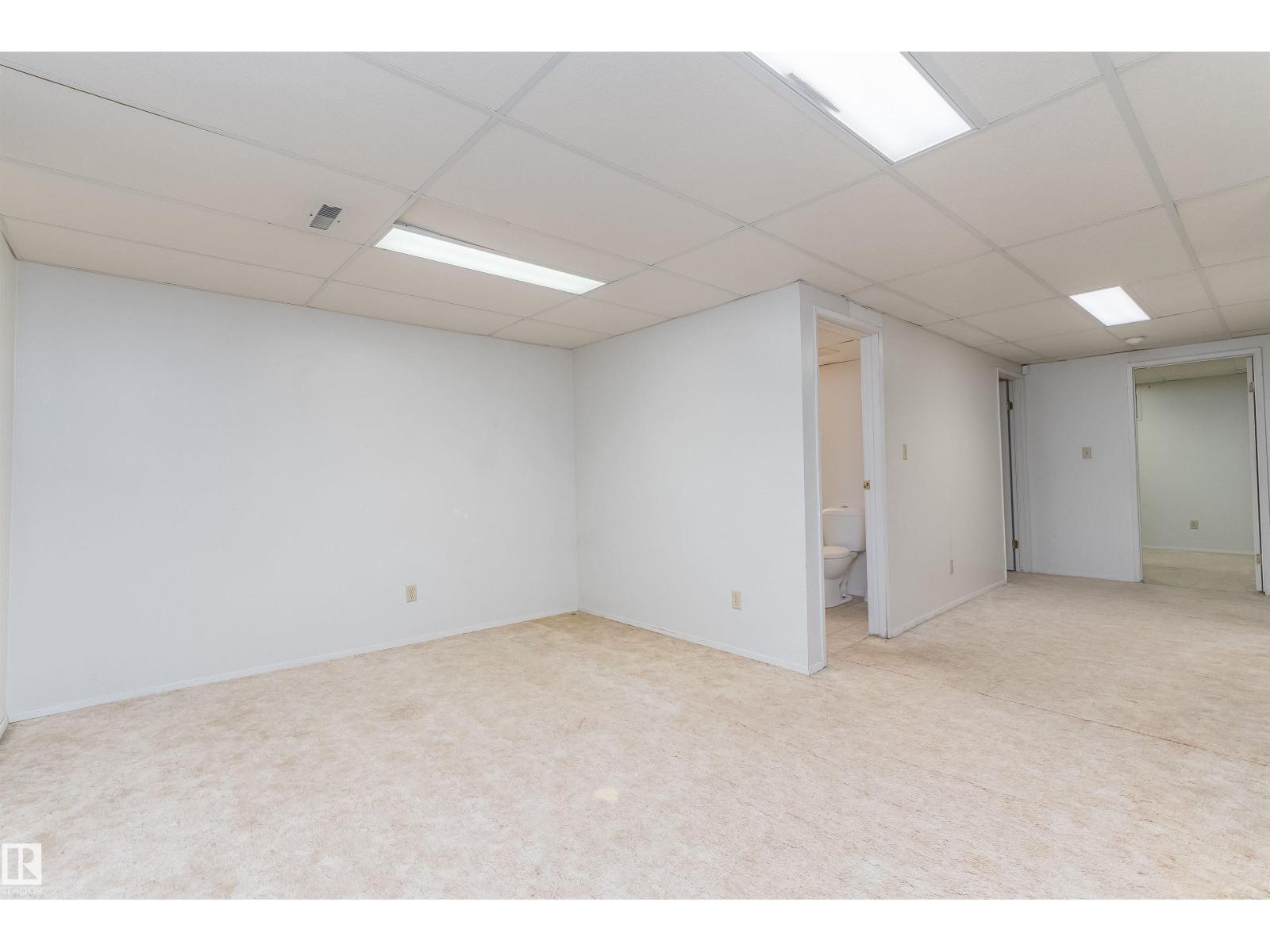 11125 19 AV NW, Edmonton — photo 33