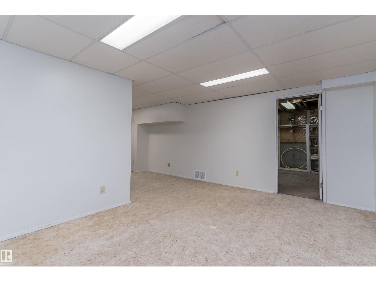 11125 19 AV NW, Edmonton — photo 35