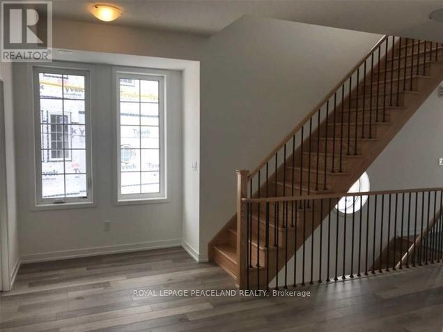 326 CLAY STONES STREET, Newmarket (Glenway Estates) — photo 4