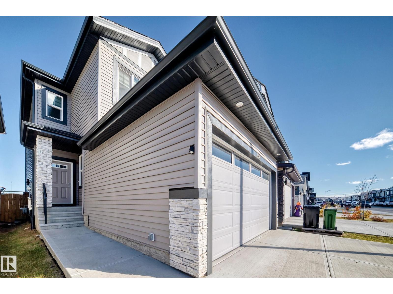 4698 177 AV NW, Edmonton — photo 2