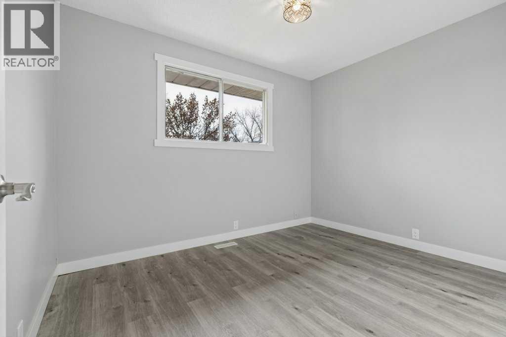 Property photograph 11 for MLS A2354786