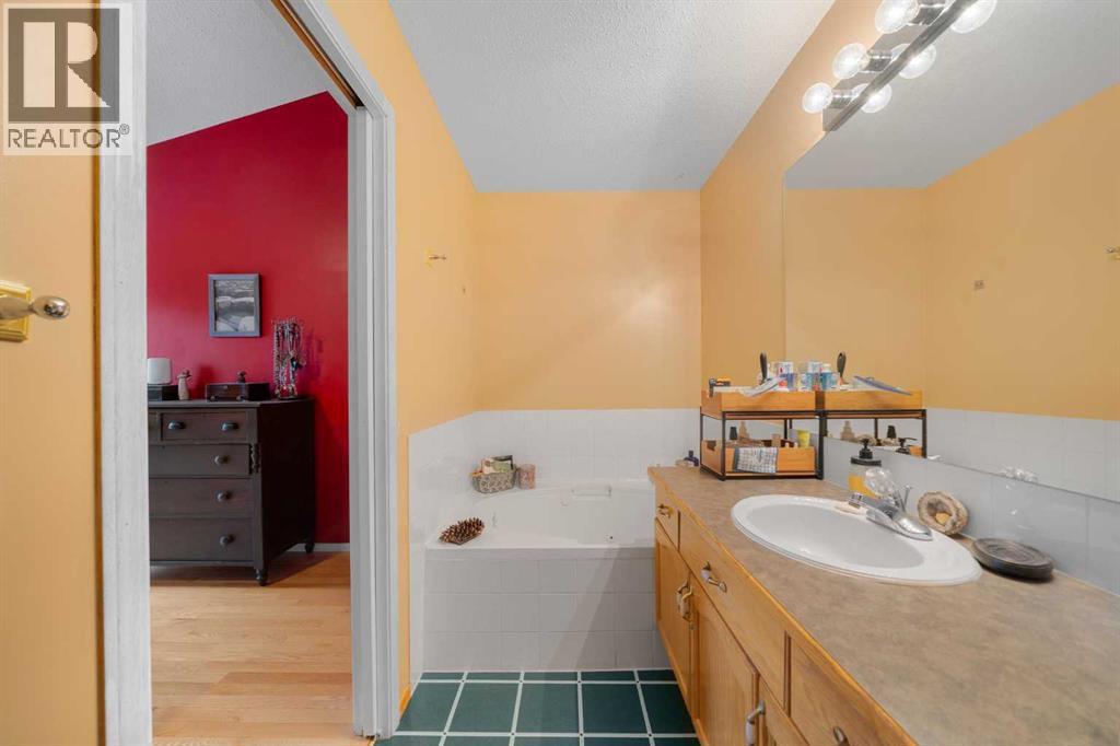 Property photograph 19 for MLS A2354941