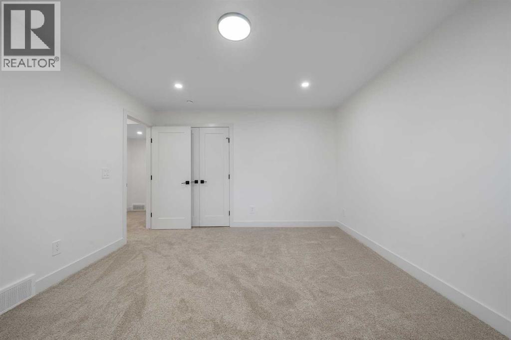 Property photograph 37 for MLS A2355035