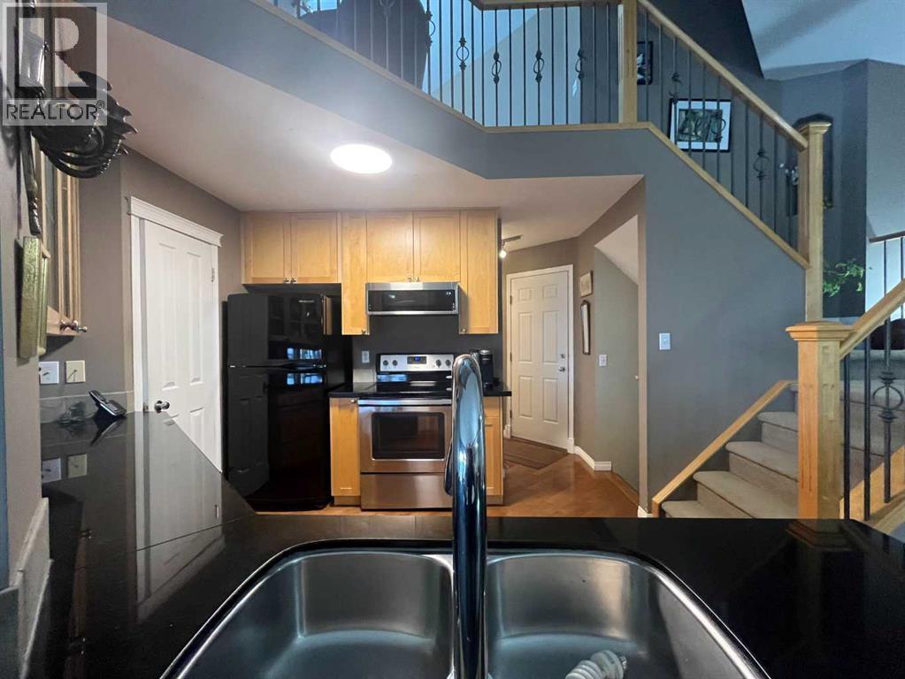 11 SPRINGBANK Terrace SW, Calgary — photo 7