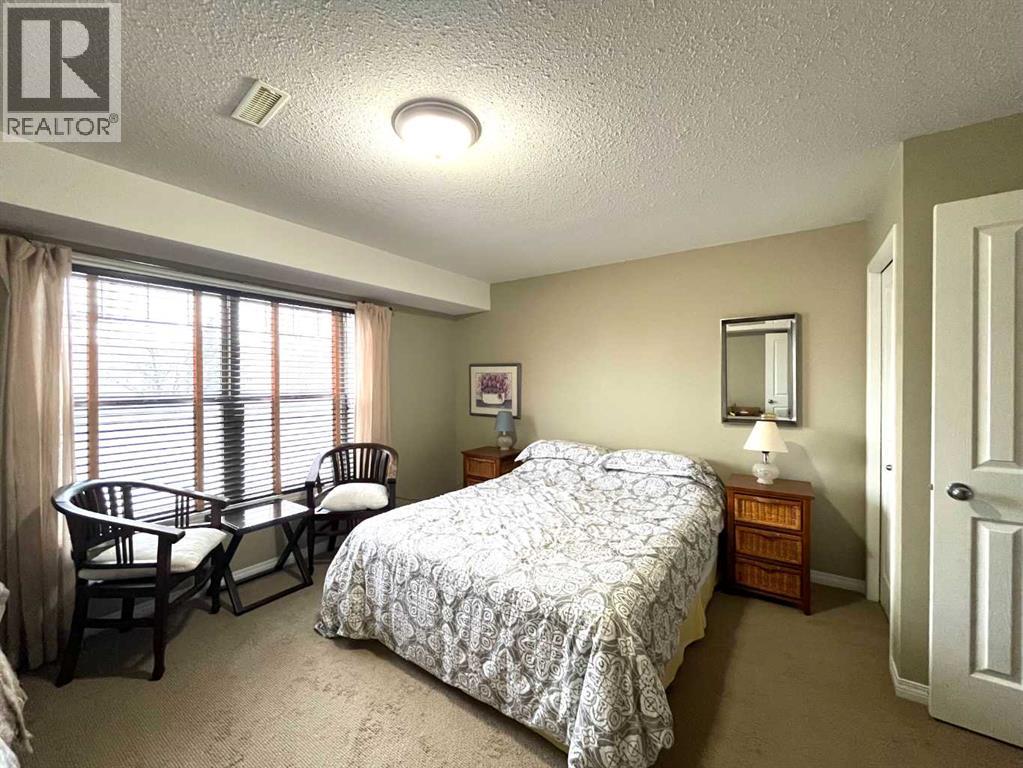 11 SPRINGBANK Terrace SW, Calgary — photo 15