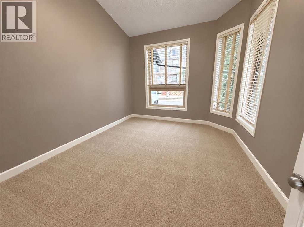 11 SPRINGBANK Terrace SW, Calgary — photo 4