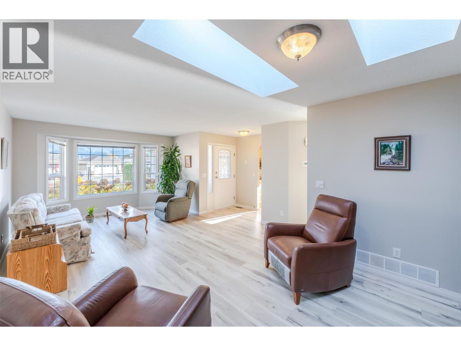 316 Falcon Place, Penticton - Image 1