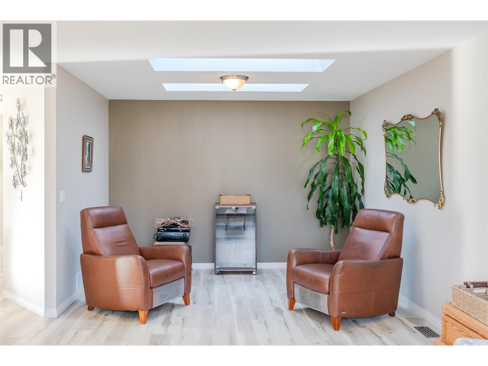 316 Falcon Place, Penticton - Image 1