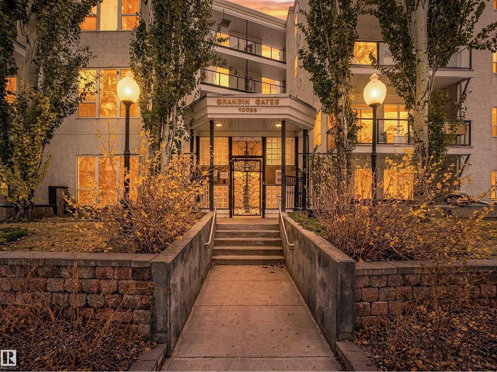 Photo of #121 10023 110 ST NW, Edmonton