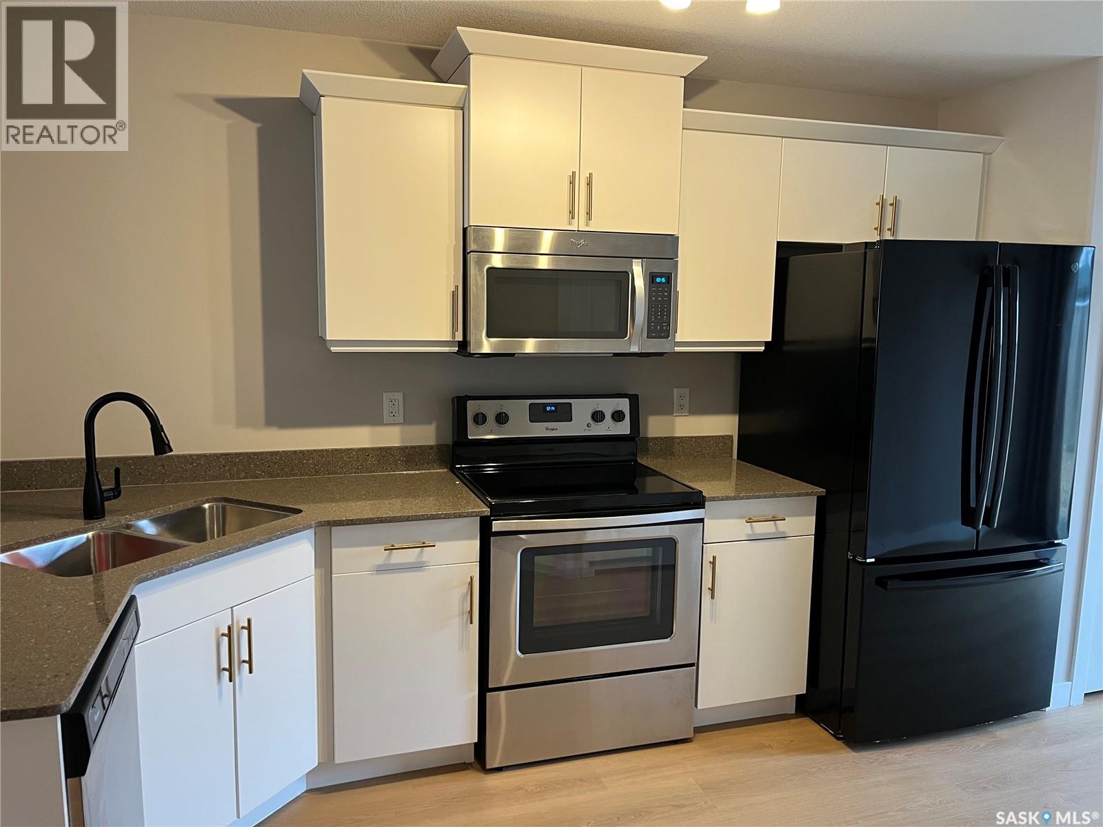 2034 ST JOHN STREET, Regina — photo 5