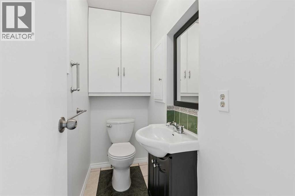 808 Stonehaven Road SW, Calgary — photo 18