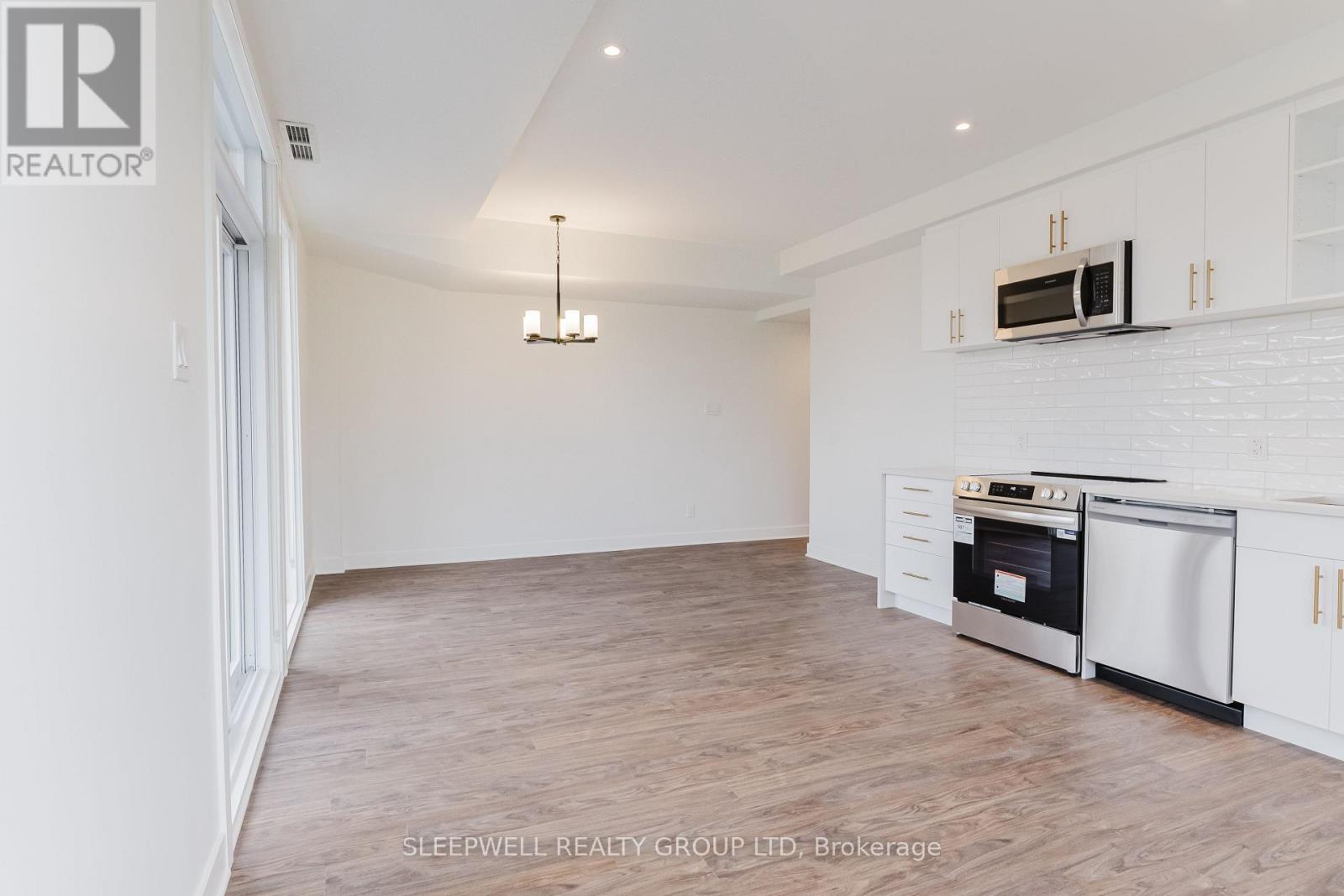 8 - 845 CHAMPLAIN STREET, Ottawa — photo 5