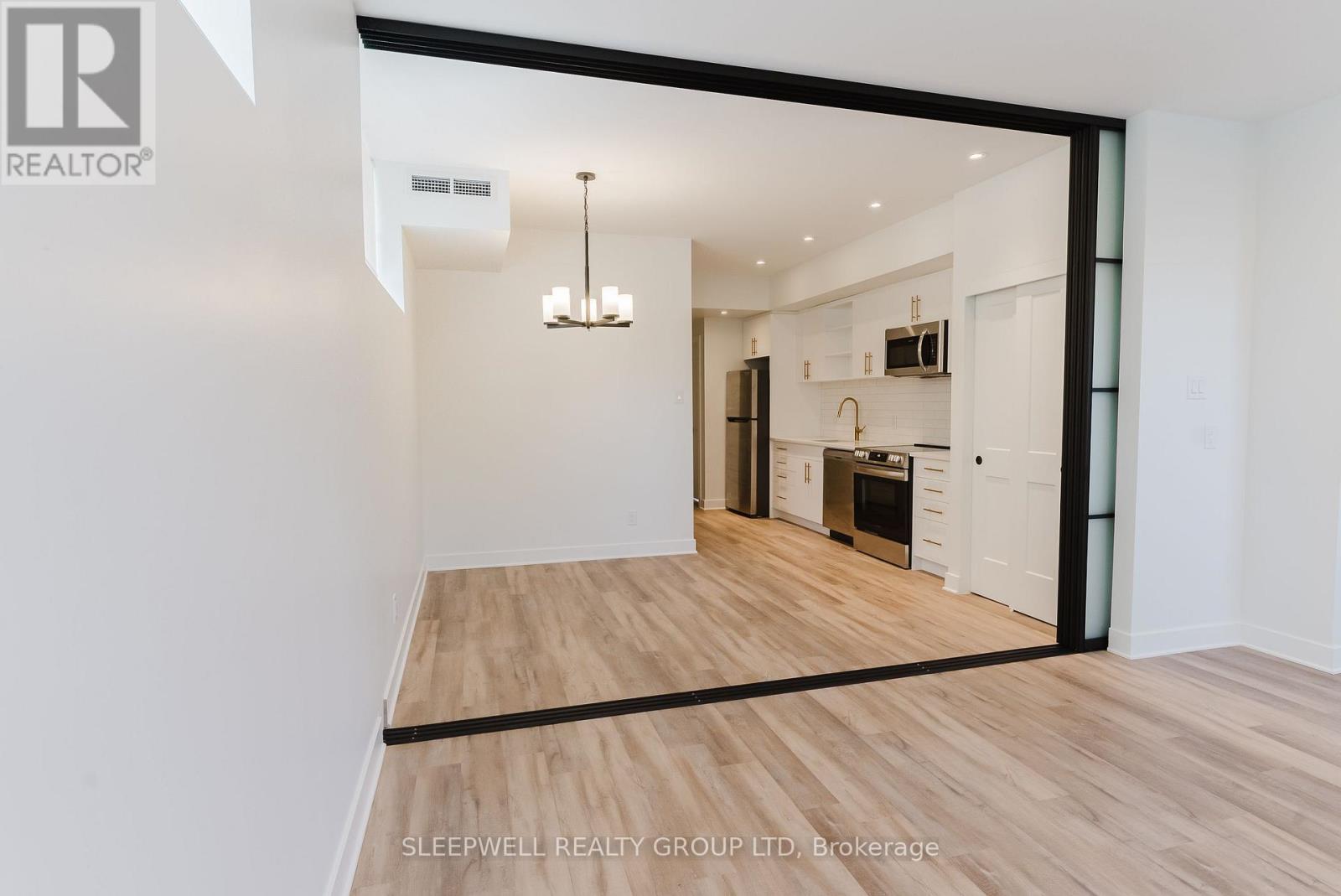 1 - 845 CHAMPLAIN STREET, Ottawa — photo 9