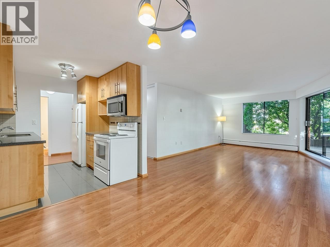 106 1844 W 7TH AVENUE, Vancouver
