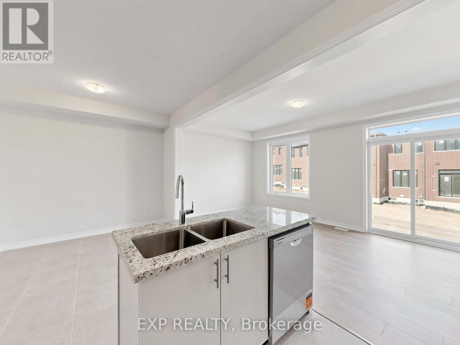 1915 UPPER THAMES DRIVE, Woodstock (Woodstock - North) — photo 8