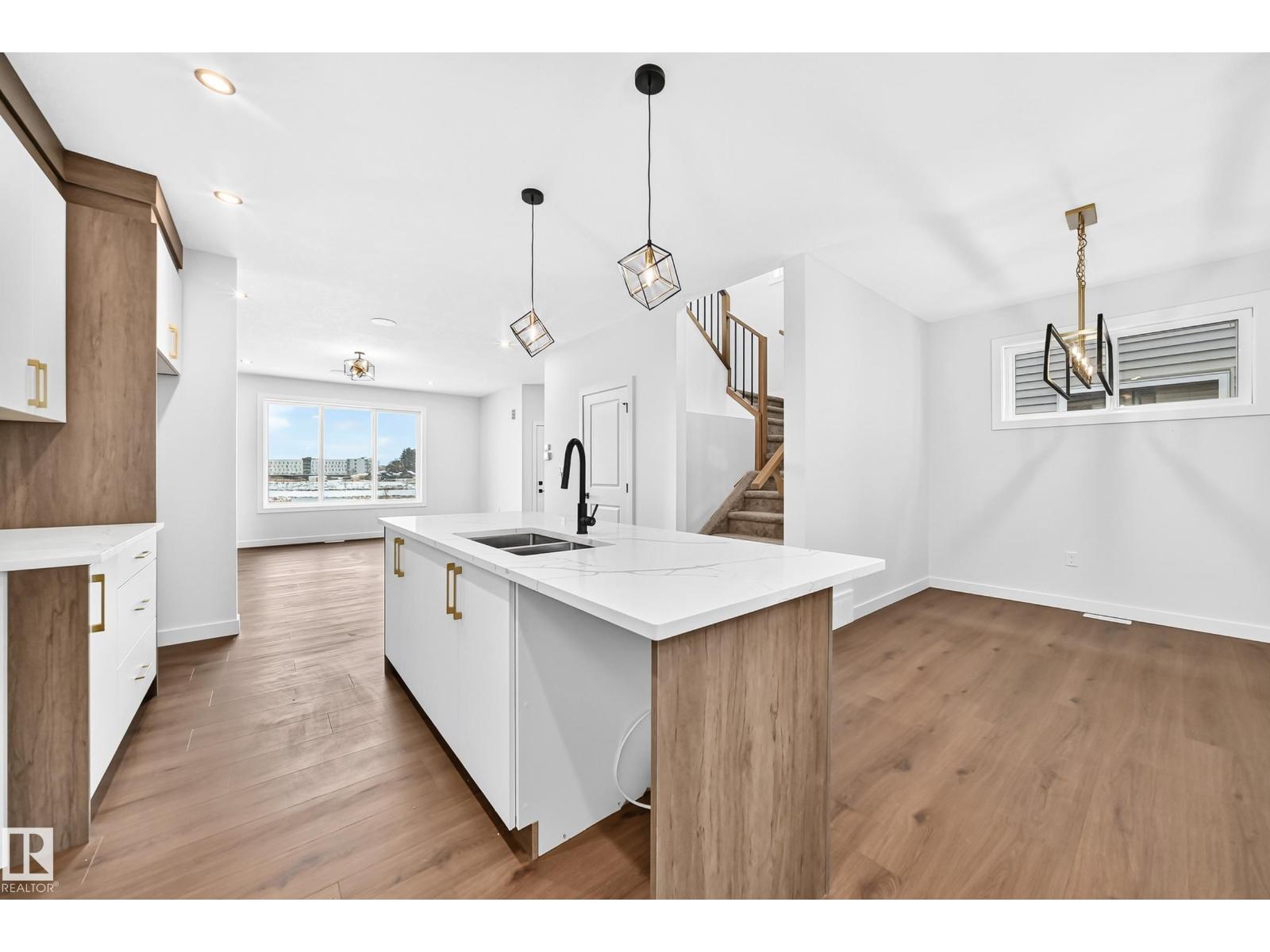 Property photograph 6 for MLS E4514784