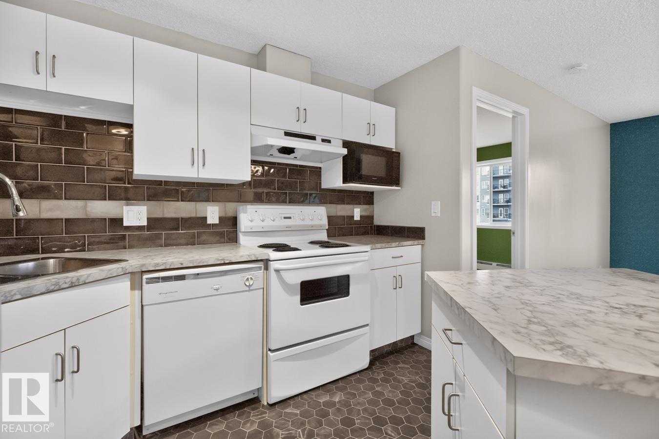 Property photograph 9 for MLS E4514728
