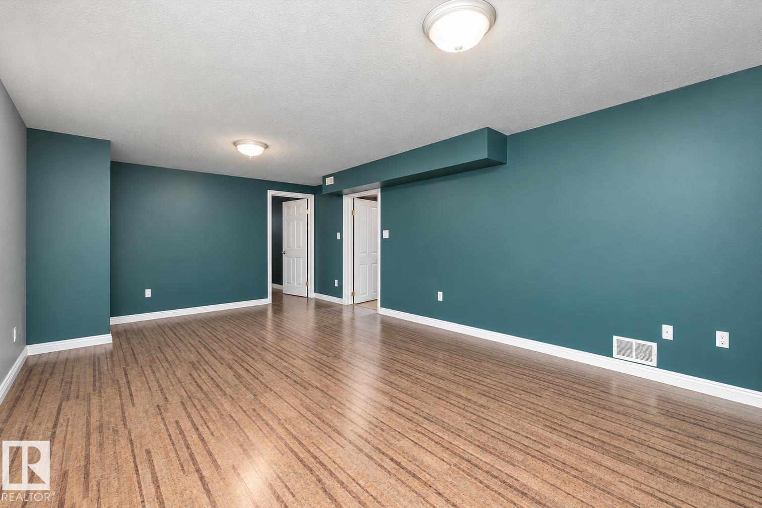 Property photograph 35 for MLS E4514788