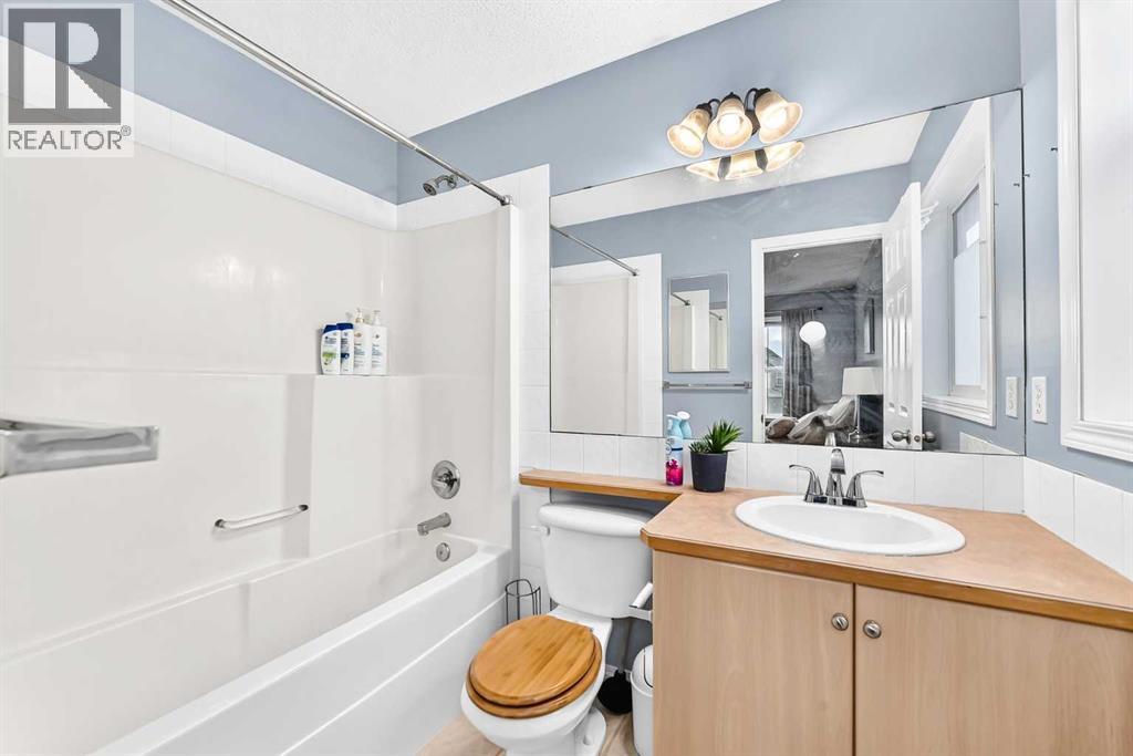 1037 New Brighton Gardens SE, Calgary — photo 23
