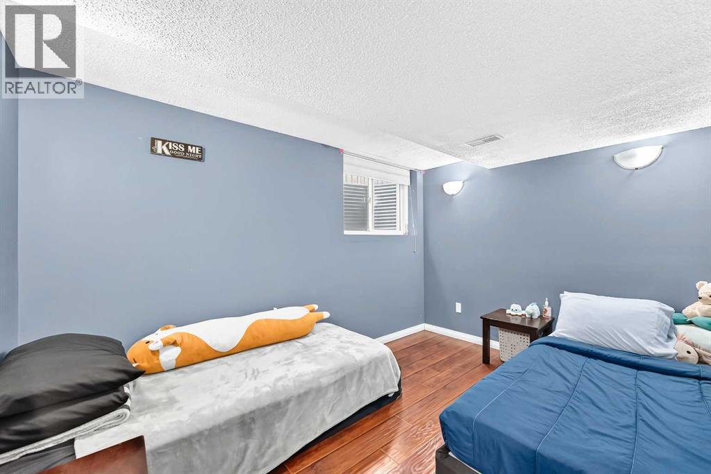 1037 New Brighton Gardens SE, Calgary — photo 36