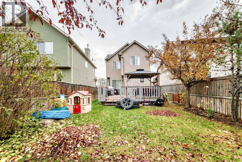 1037 New Brighton Gardens SE photo 43