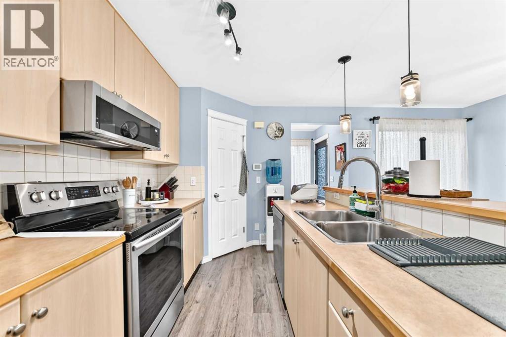 1037 New Brighton Gardens SE, Calgary — photo 5