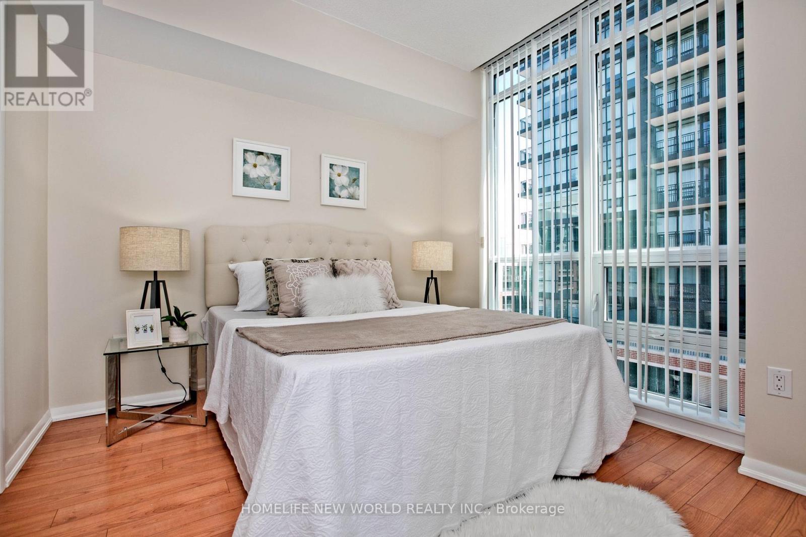 #836 830 LAWRENCE AVENUE W - 13