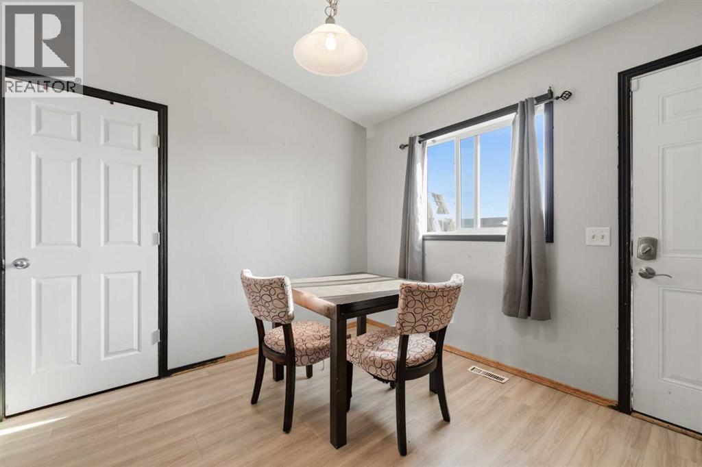 1702 Strathcona Place, Strathmore — photo 11